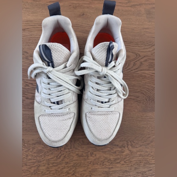 Veja Off-White and Navy Sneakers - Picture 3 of 6